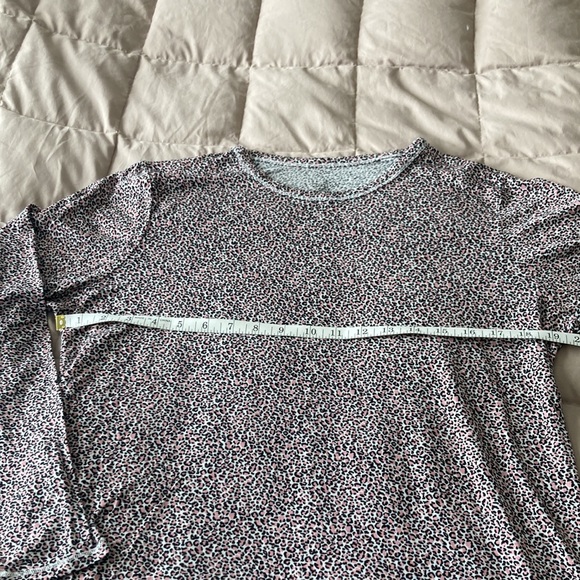 NWOT Cuddl Duds Pink Cheetah Print Top - Picture 3 of 6